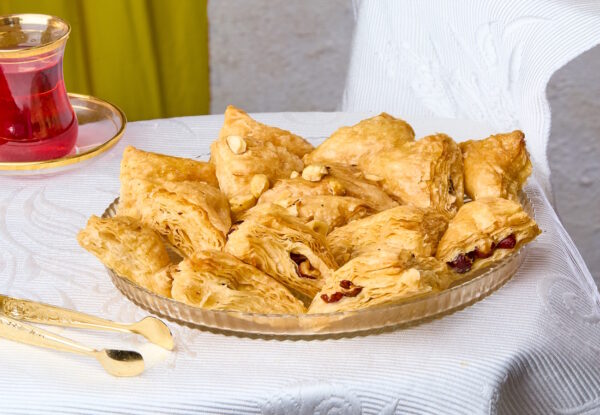 بغاشه مكسرات